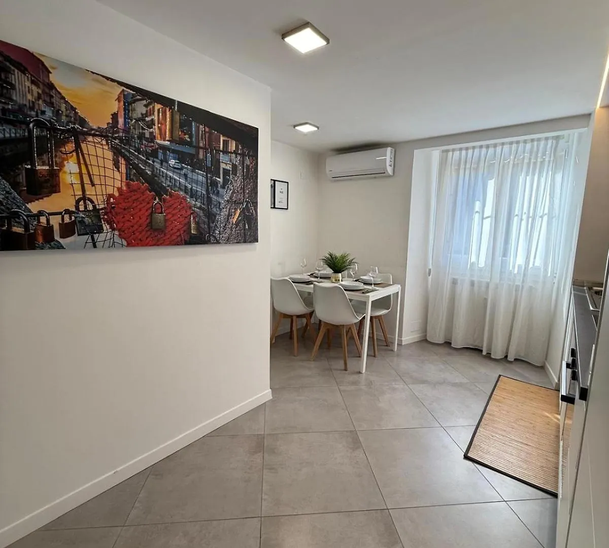 Apartment Elegant 3 - Level Loft - 3 Bedrooms, 3 Baths, Fast Wi-Fi Milan