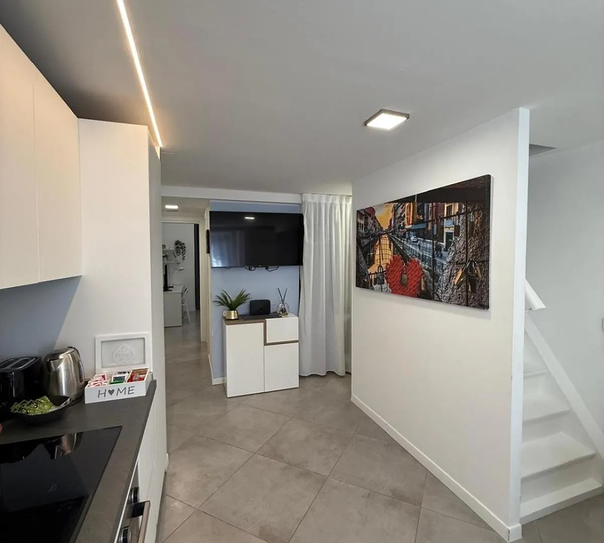 Apartment Elegant 3 - Level Loft - 3 Bedrooms, 3 Baths, Fast Wi-Fi Milan